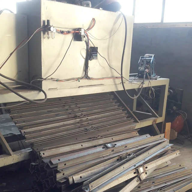 
Welding Machine for Corss Arm M Iron 