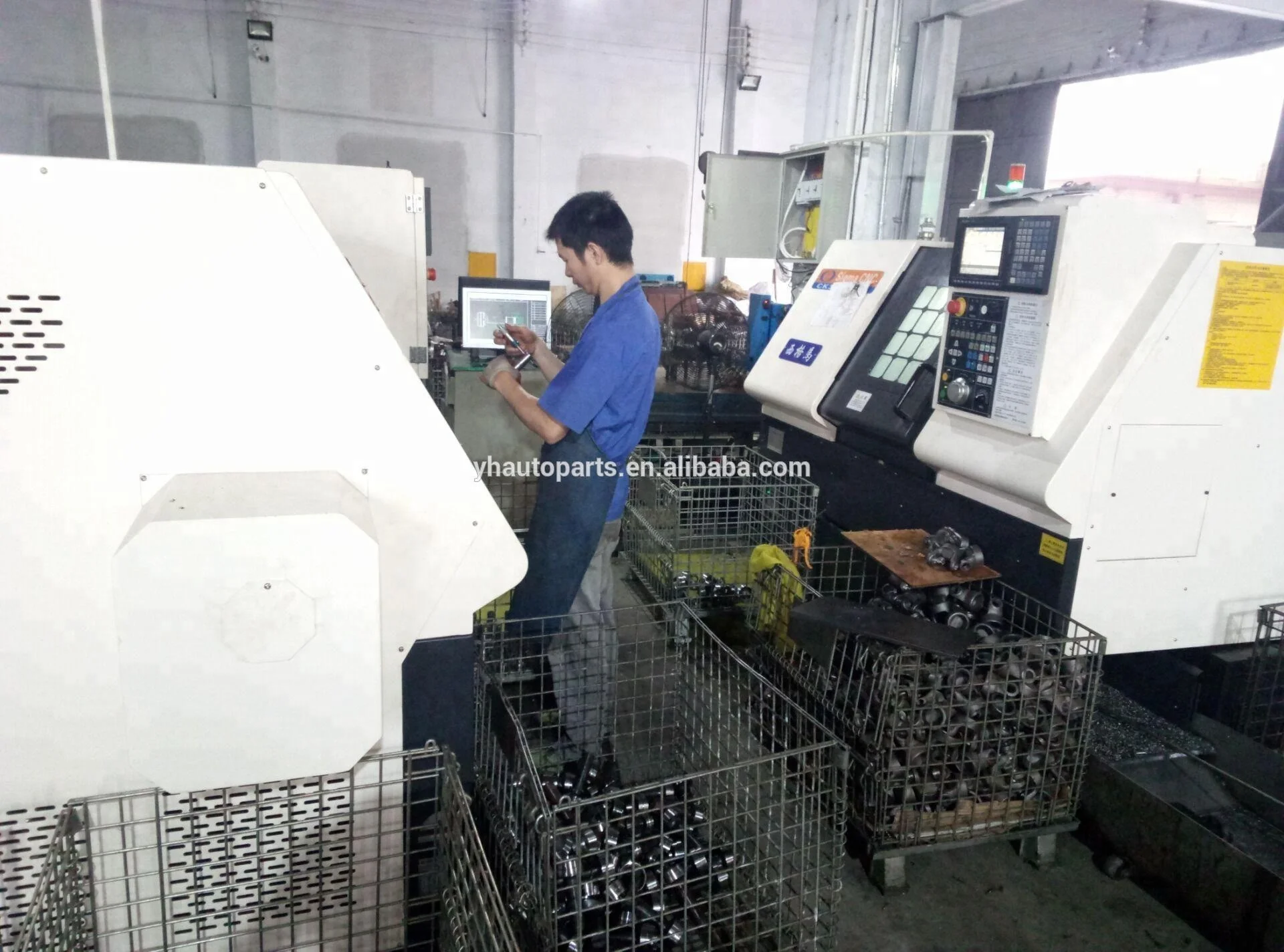 Propeller Shaft Drive Shaft For Prsche Cayenne Prop ShaftT Tailshaft Assy Fits VW Touareg 7L0521102 D H M N G  95542102013