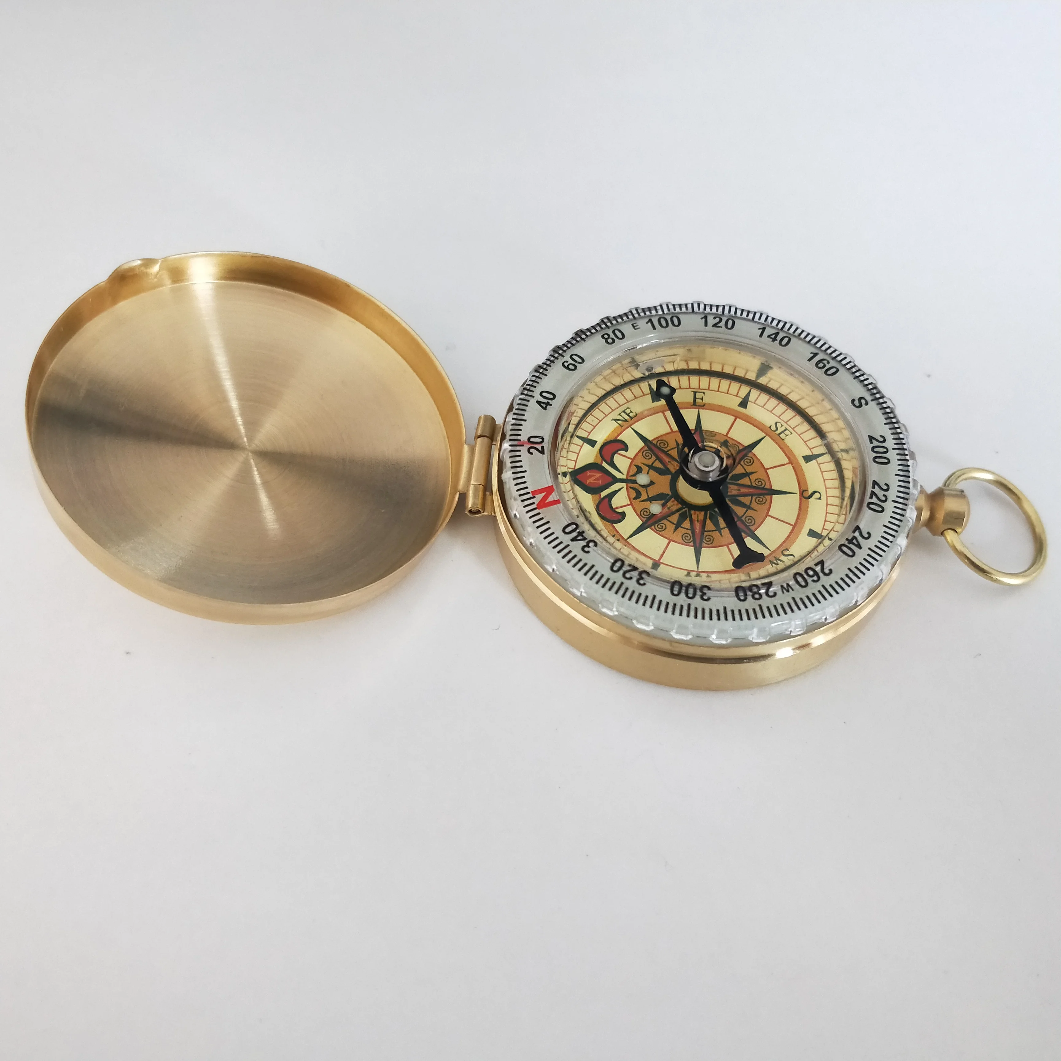 Distribution pocket watch vintage flip compass