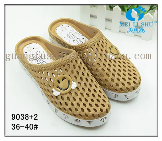 New Styles Cheap Wholesales PVC Closed Toe Slippers for woman