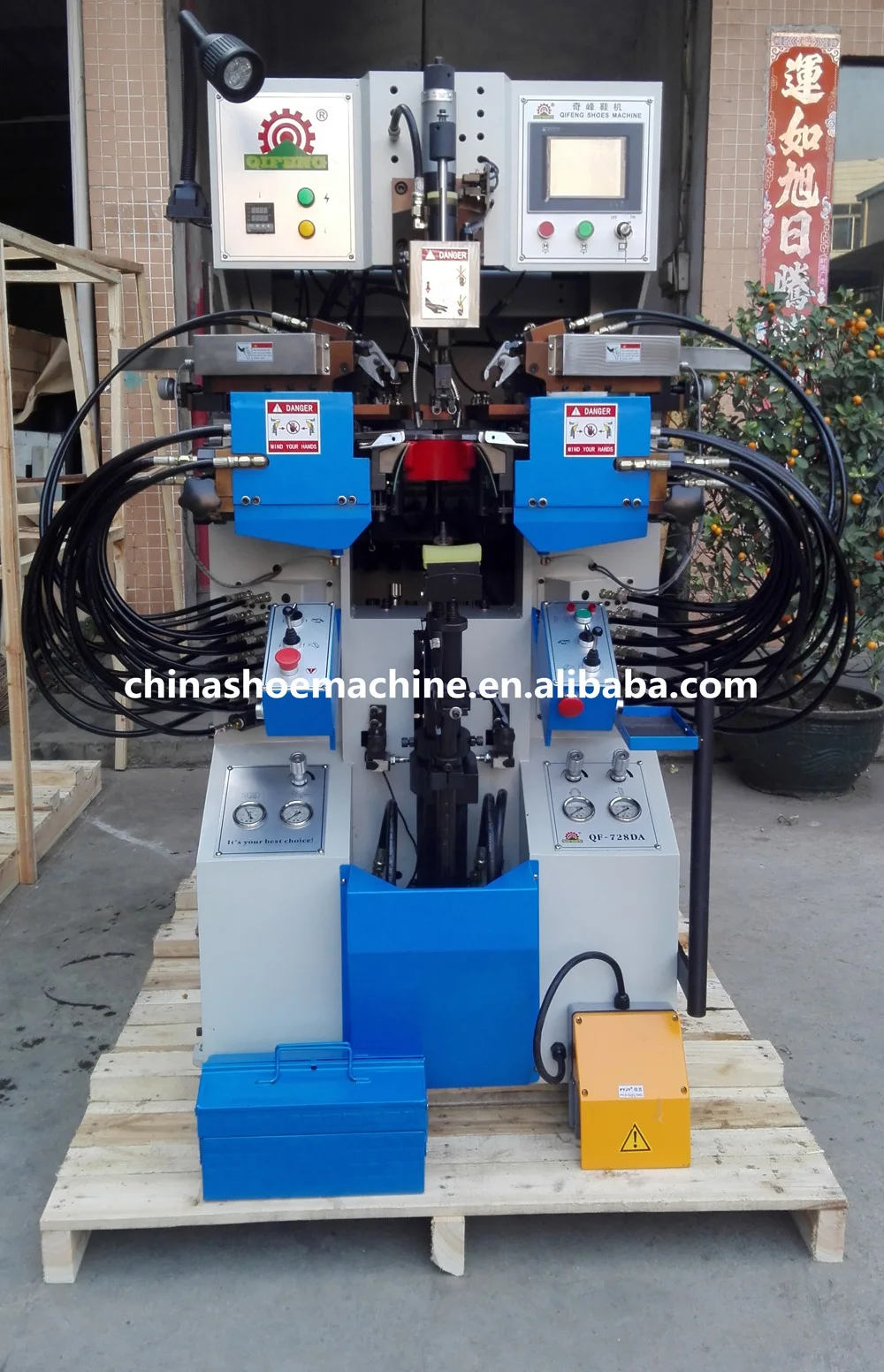 Qifeng automatic shoes machine QF-728DA side and heel lasting machine