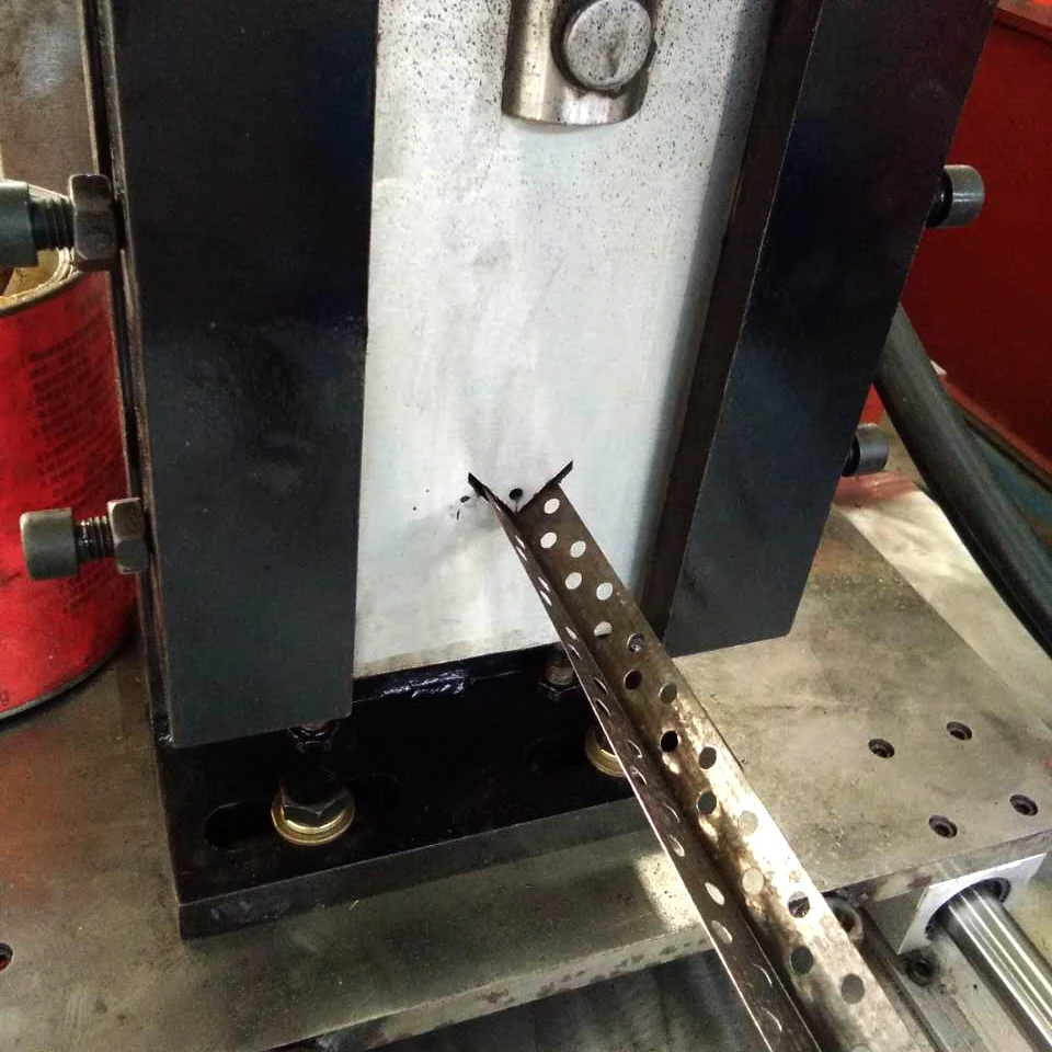 Corner bead light gauge steel frame keel rolling shutter slats roll forming machine for building