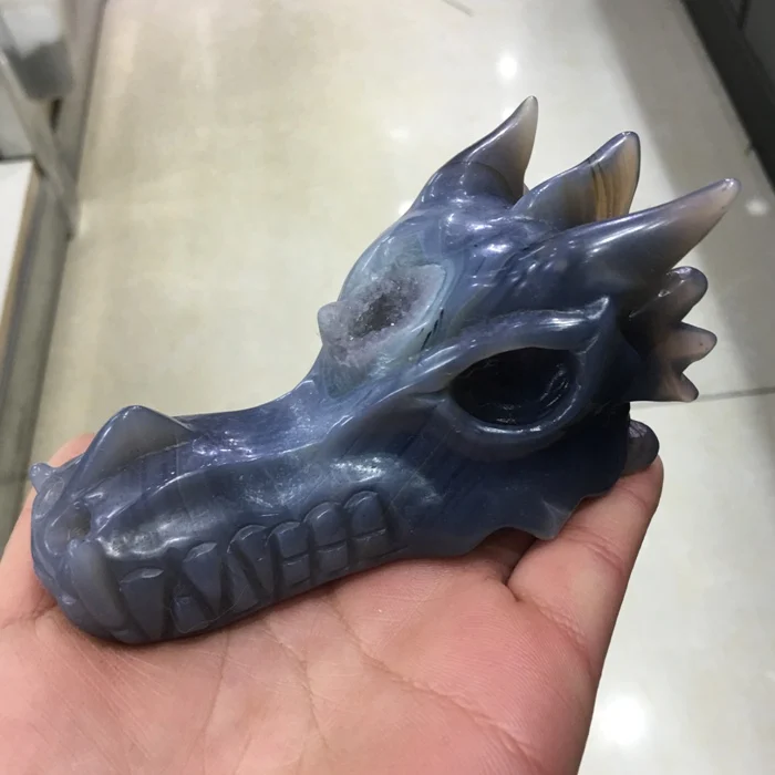 Natural Beautiful Agate Crystal Quartz Dragon Skulls Crystal Geode Carved Dragon