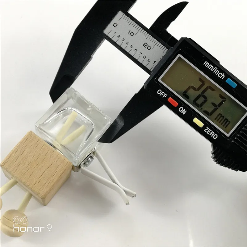 
High Quality Square Clear 10 ml Mini Perfume Bottle Empty Hanging Car Air Freshener Perfume Holder 