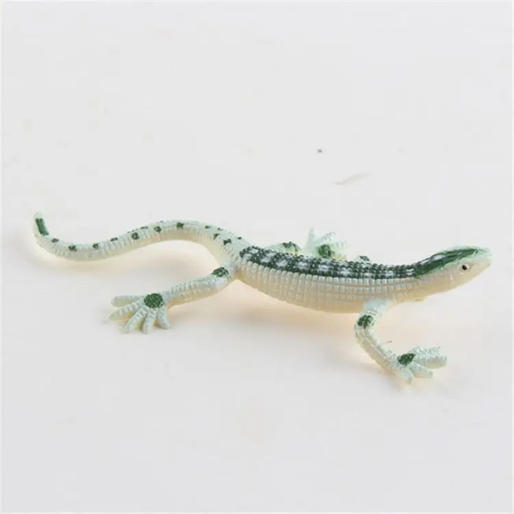 Factory Price Wholesale Exquisite PVC Animal Small Figurines Interesting Personalized Lizard Animal Toy