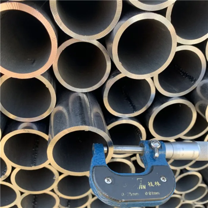ASTM API 5L X42-X80 Seamless round Pipe Stainless Steel and Iron Material for Petroleum Gas Pipelines Building Metal Material