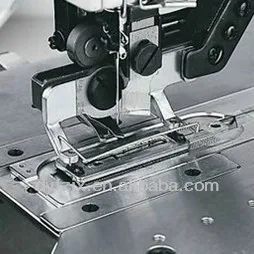 Обычная швейная машина с отверстиями для пуговиц