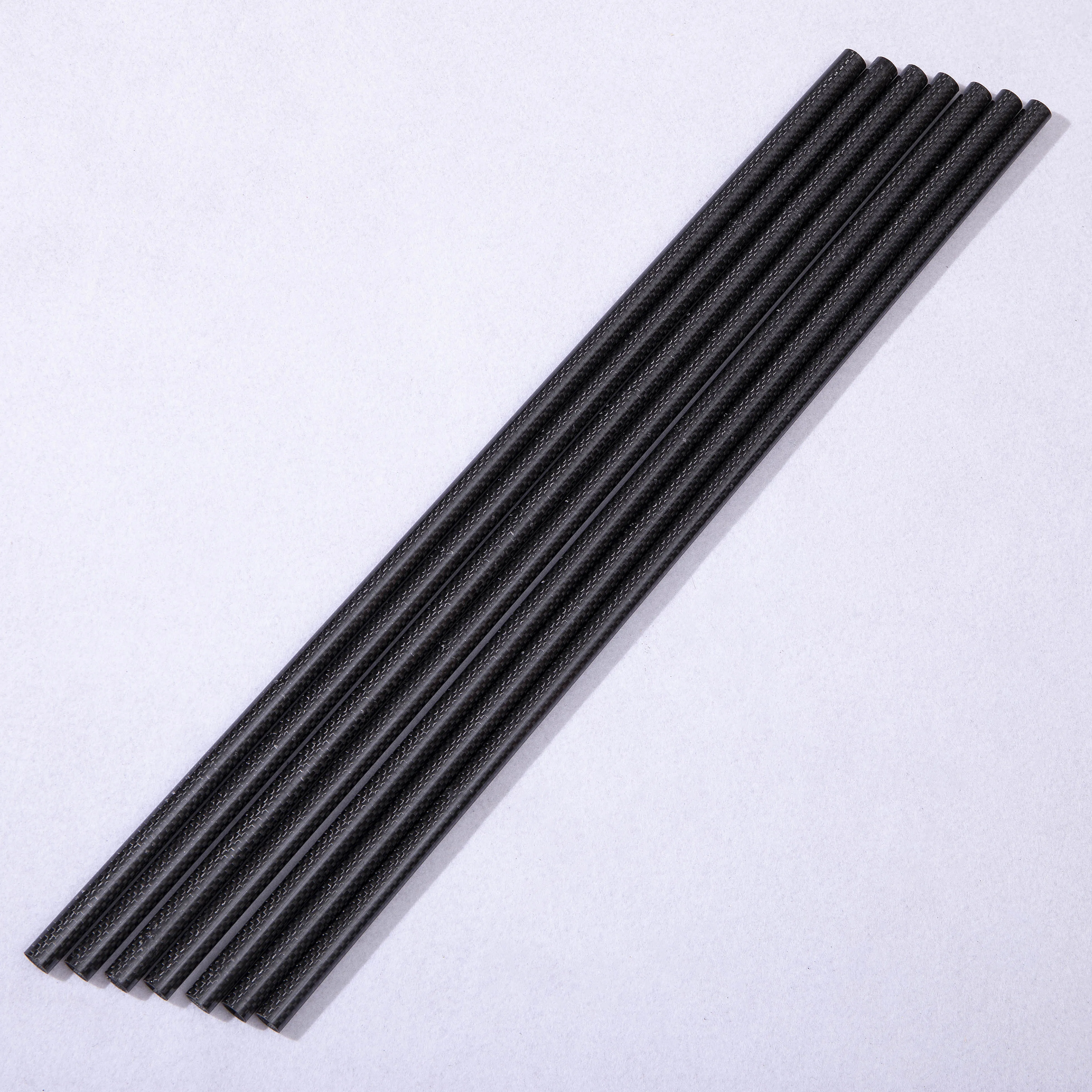 Трубка из углеродного волокна 3K, обернутая в рулон, трубка из углеродного волокна 3K, глянцевая поверхность диаметром 10 мм, 12 мм, 14 мм, 16 мм, 18 мм, 22 мм, 24 мм, 26 мм, 28 мм