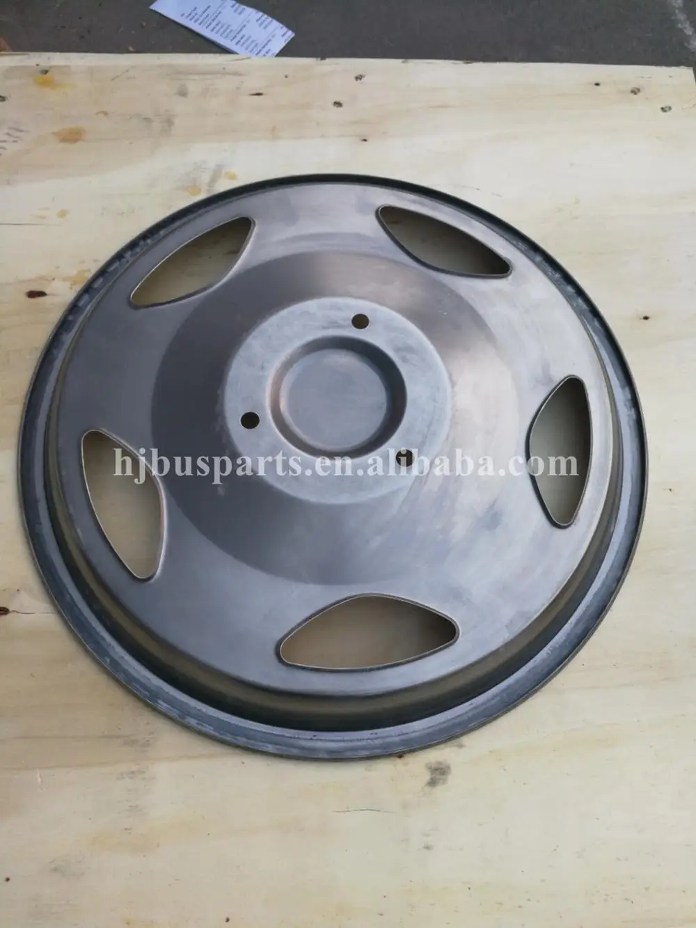 
Quality Chinese product 17 inch bus wheel over hub cap for bus parts 