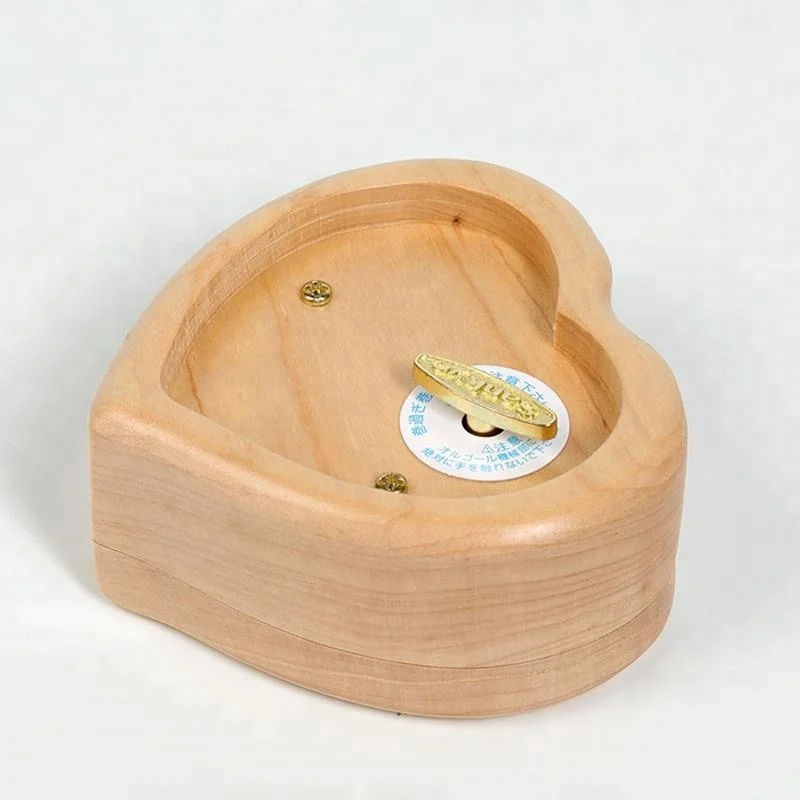 Latest Style Romance Heart Shape Wooden Music Box