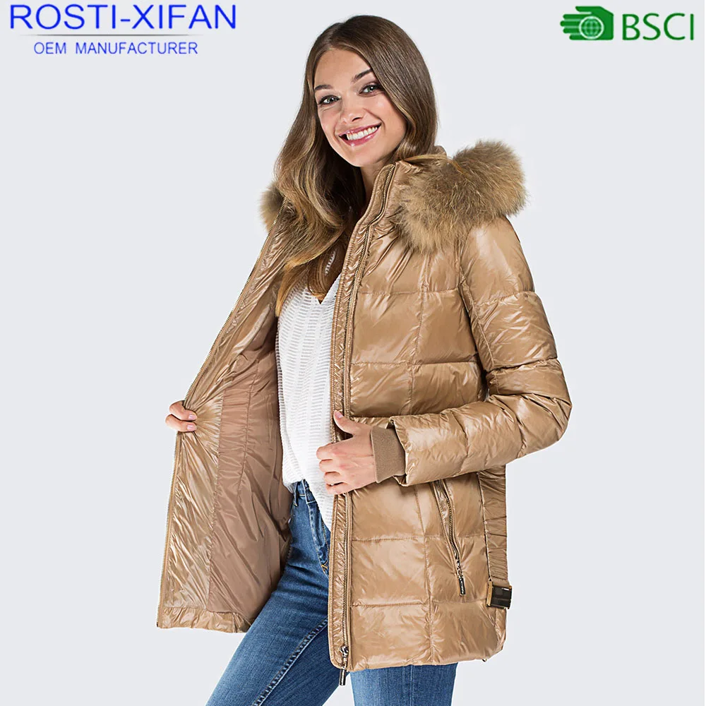 
Jacket Women Winter Fashion Duck Down Parka Coat with Natural Raccoon Fur and Belt 