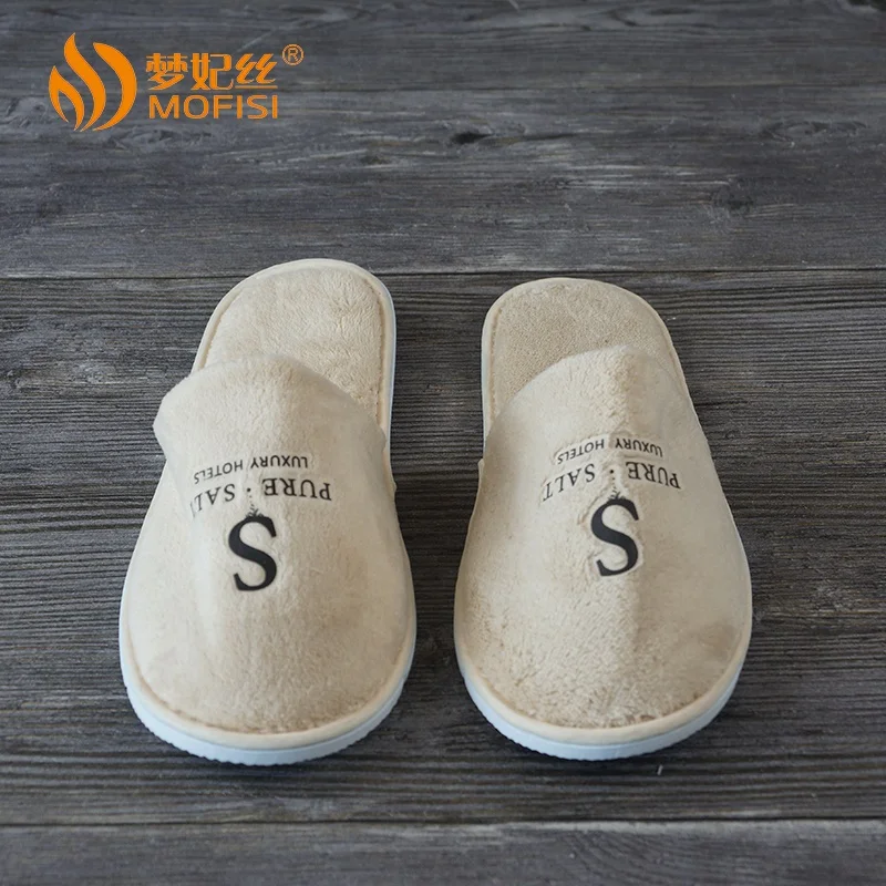 Wholesale cheap custom logo unisex personalized hotel slippers disposable