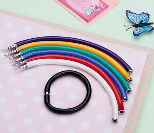 Cheap plastic bendable ball pen amusing Flexible bracelet shape pen  Wristlet Circlet ball pen for cooperation event