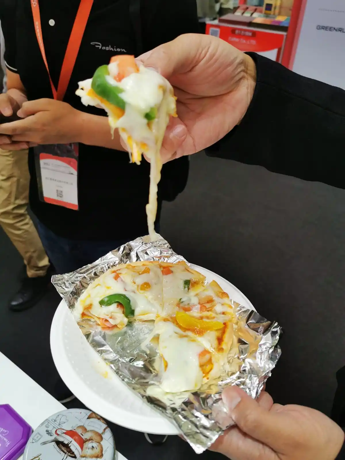  Сингапур 150 г замороженного нормального смешанные вкус в гавайском стиле Круглый BBQ пиццы упаковочной
