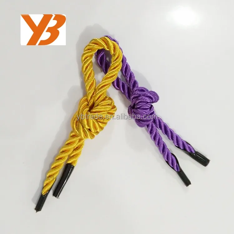 Три нити веревки/шнура с пластиковыми наконечниками для ручки сумки