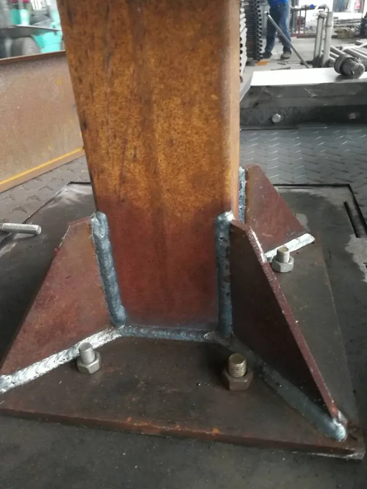 LED display sign trailer for traffic use with solar panel