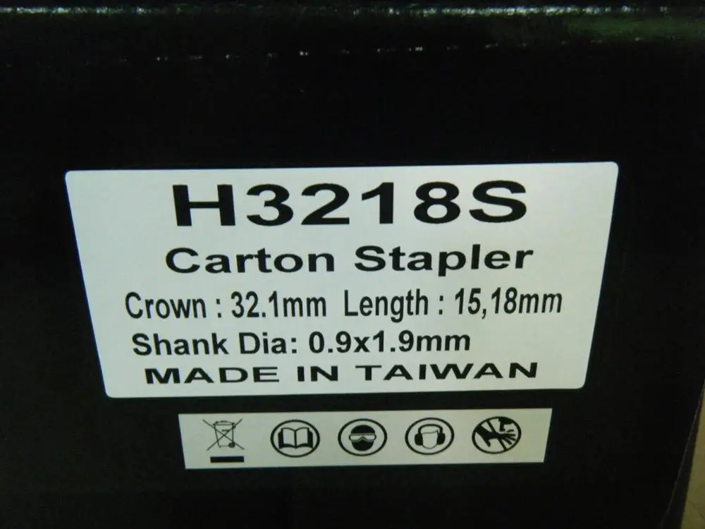 H3218, MANUAL CARTON STAPLER, 32.1mm CROWN, 0.9X1.9mm SHANK, 15&18mm LENGTH
