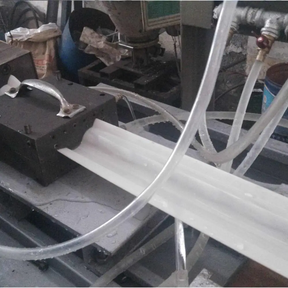 2022 NEW pvc windows profile machinery in China