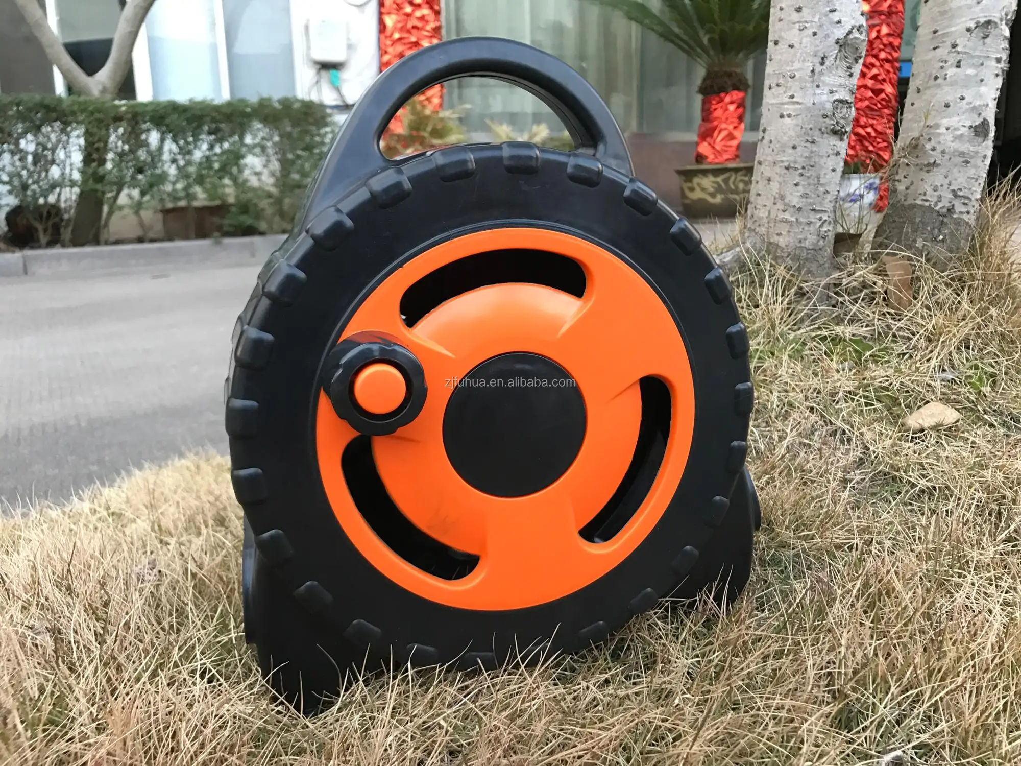 
Hot sale on Amazon wall mounted factory direct sale plastic garden hose reel 