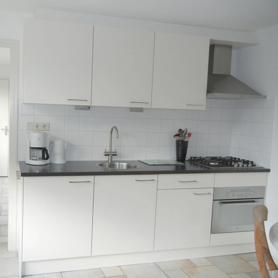 Factory customize lacquer finish kitchen designs kitchen cabinet for small spaces