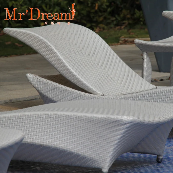 Quality-assured project popular UV resistant outdoor rattan poolside chaise lounge sun lounger