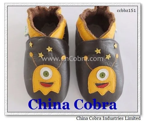 
2021 top quality well sold soft sole leather baby shoes soft leather slippers 