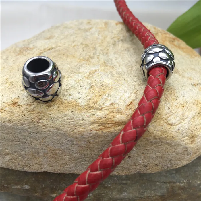 Оптовая продажа, бусины-шармы из нержавеющей стали на заказ, отверстие 6 мм, бесплатные образцы для мужских браслетов