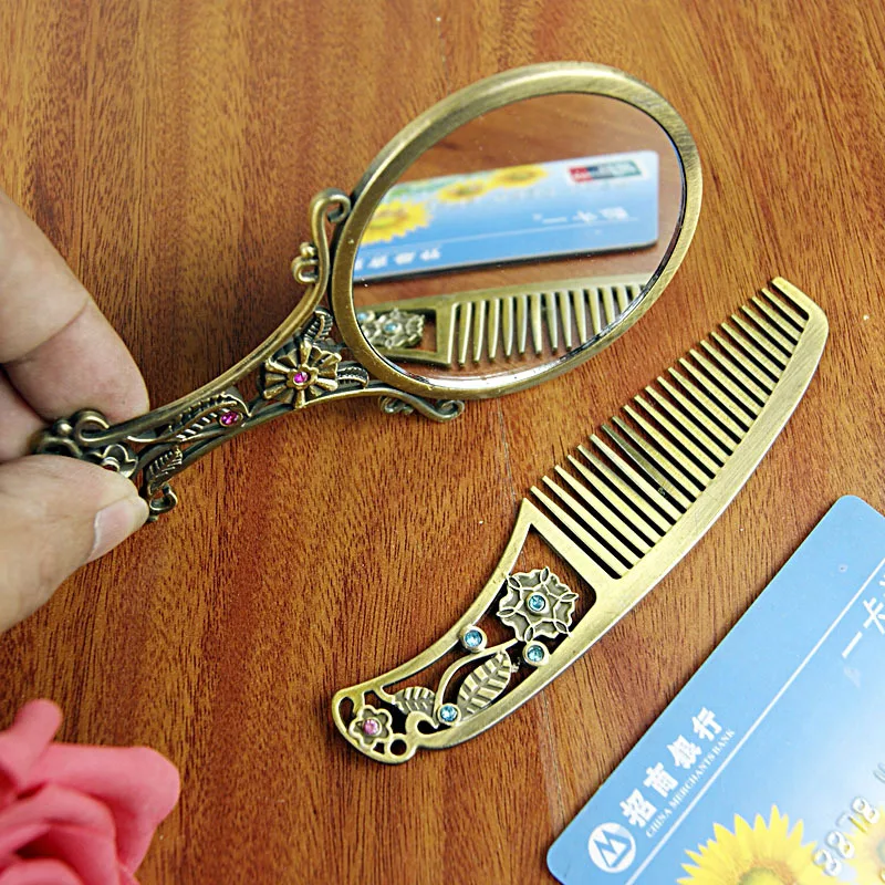 Wholesale Promotion Gift Handheld Bronze Hollow Out Cosmetic Makeup Decorative Comb Mirror Set