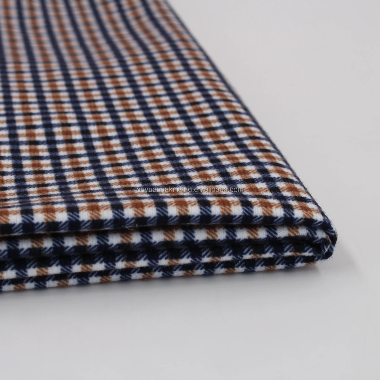 Jiaxing Factory Direct 100% Polyester Tartan Plaid Fabric Imitated Cotton Fabric for Sofa Cover