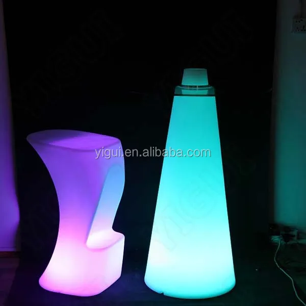 Популярный барный ночной клуб Алюминиевый металлический тип и металлический материал высокие барные столы и стулья