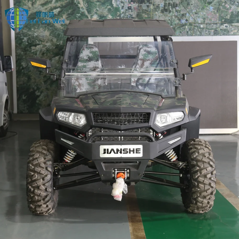 Разведывающая машина с портативным огнетушительным устройством