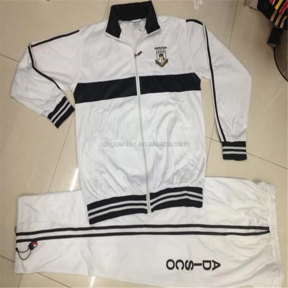 Для спортивной одежды и школьной формы из полиэстера