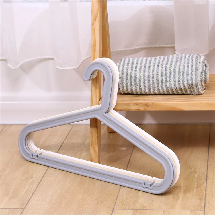 Factory Price High Quality Plastic Clothes Hanger