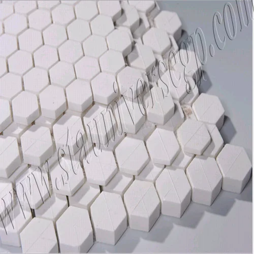 Al2O3 облицовочная плитка Шестигранная глинозема керамическая с высокой