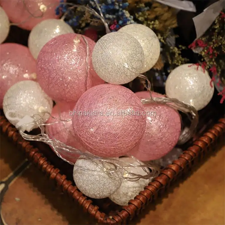 2022 Best Selling Home Decoration Warm White Cotton Ball Led Garland