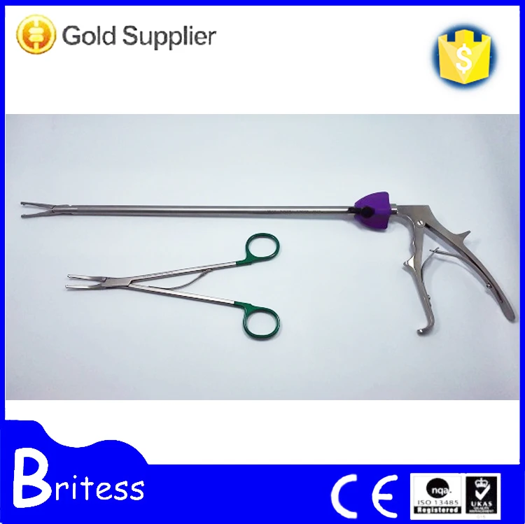 Surgical metal clip applicator for open and laparoscopic surgery
