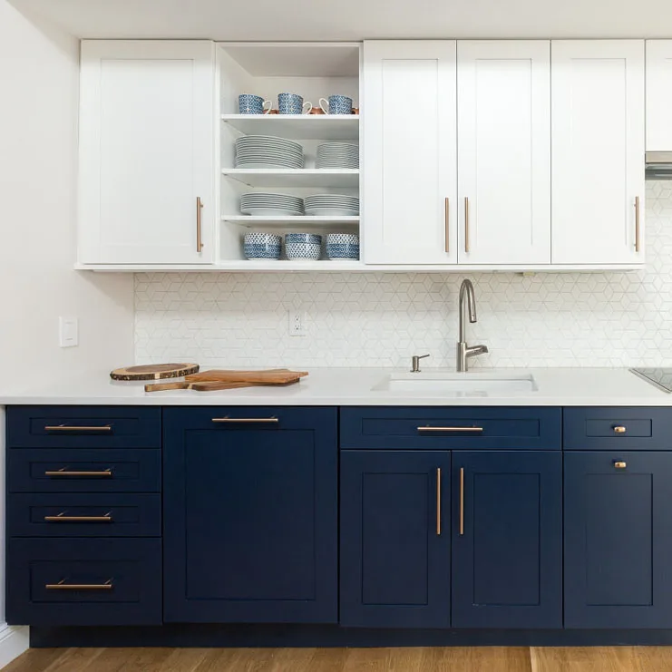 Matt lacquer Shaker Modular Kitchen Cabinets Malaysia