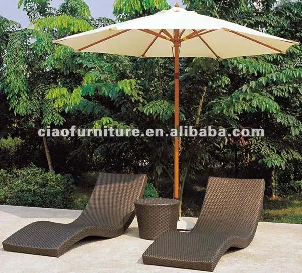 rattan beach sunbed