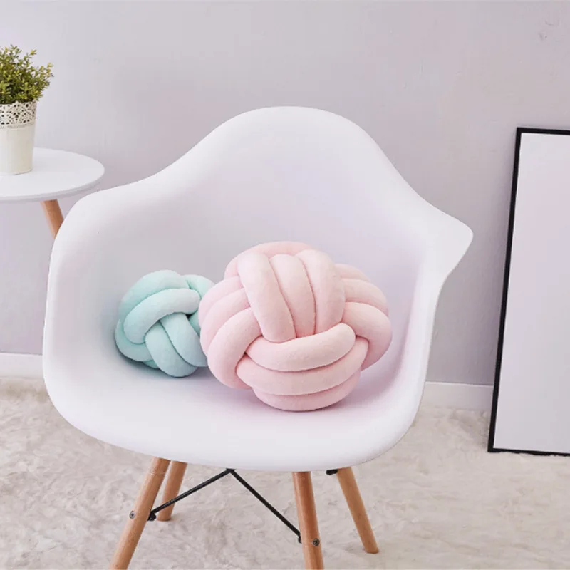 Hot sales 3 tube knot ball soft plush creative designs cushions ball pillow
