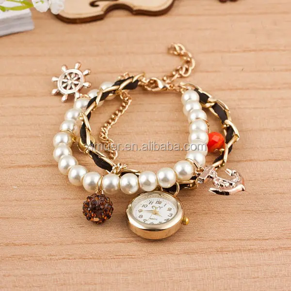Wholesale hot lady pearl chain women fashion hand watch