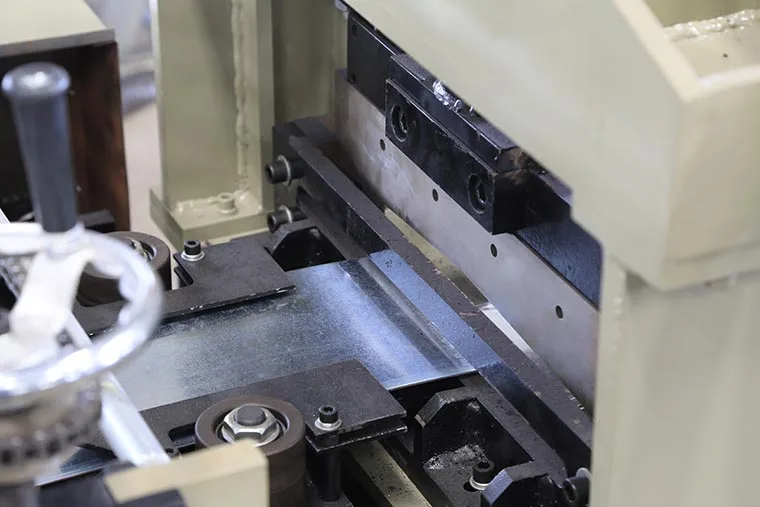 Similar as SAMCO Greenfield Stud and Track Roll Forming Machine Steel Frame & Purlin Machine 11KW+4.0KW 245-550mpa 0.8-1.8mm BMS