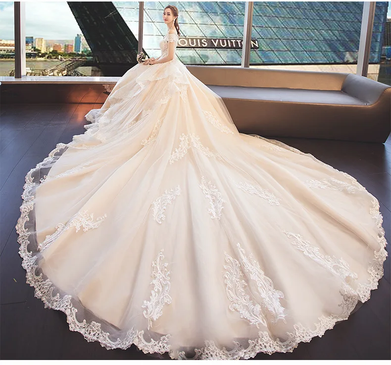 
2019 new design off shoulder lace gowns gorgeous luxury crystal ball gown lace muslim red wedding dress 