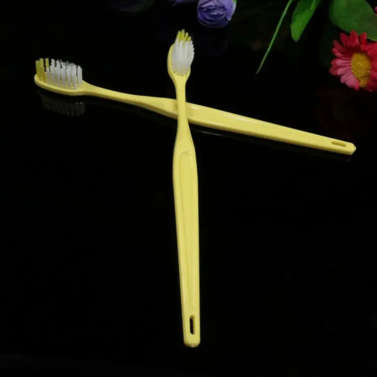 Wholesale cheap disposable toothbrush with toothpaste for  hotel