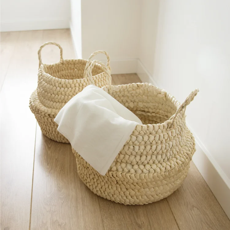 Woven Corn Husk Maize Seagrass Straw Banana Leaf Maize Bathroom Toy Laundry Bin Foldable Big Belly Storage Basket With Handles