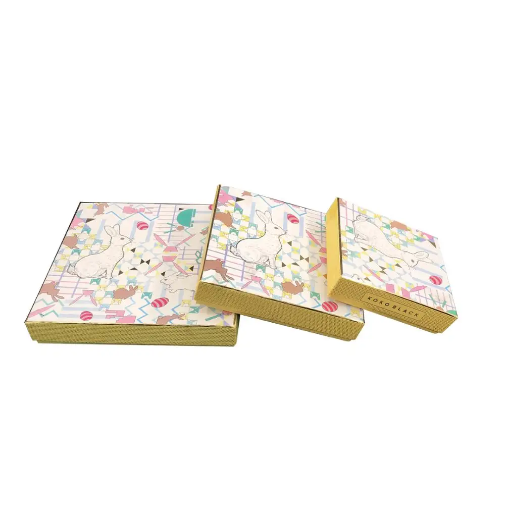 
Square Cardboard Chocolate Gift Boxes Packaging With Tray / Rabbits Pattern 