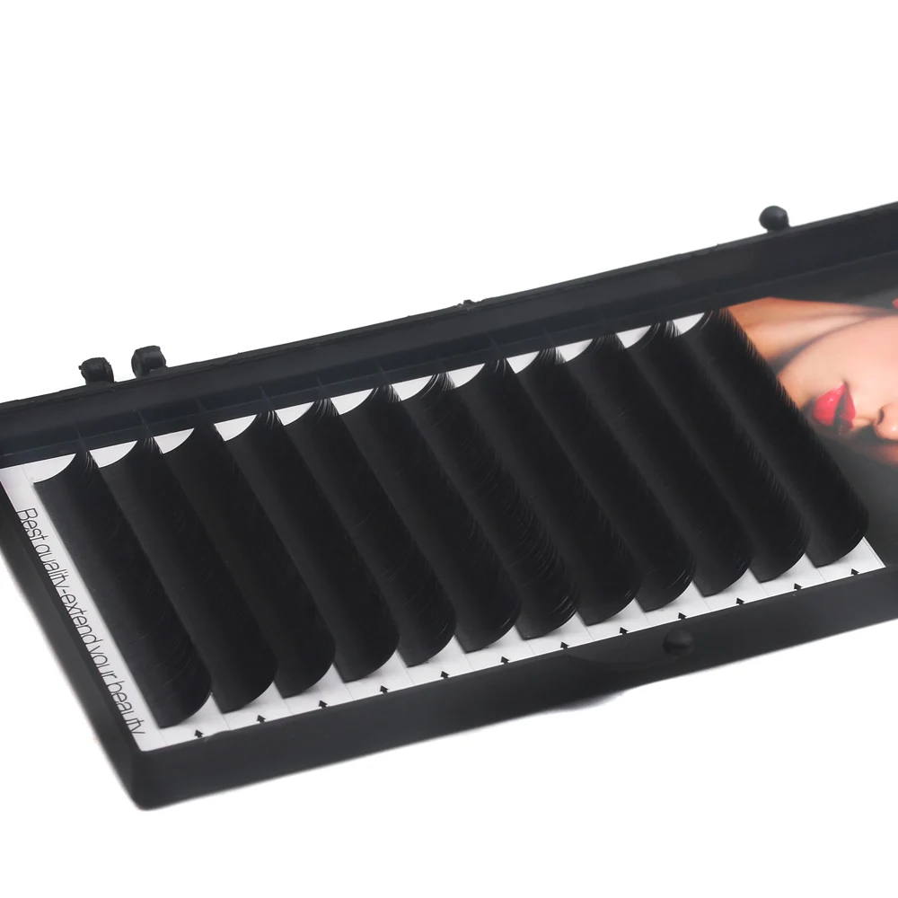 Шелковый материал и накладные ресницы ручной работы одинаковой длины