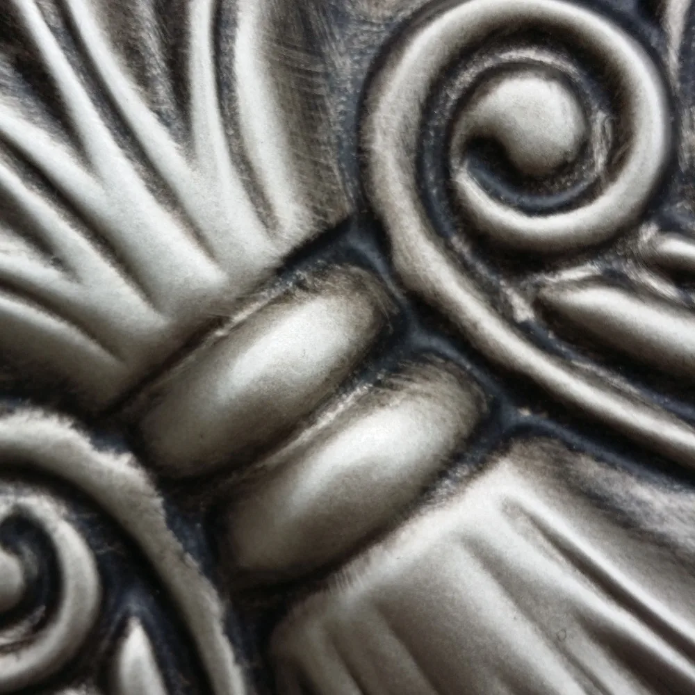 PL11 Faux tin finishes 3D embossing antiques silver ceiling tiles
