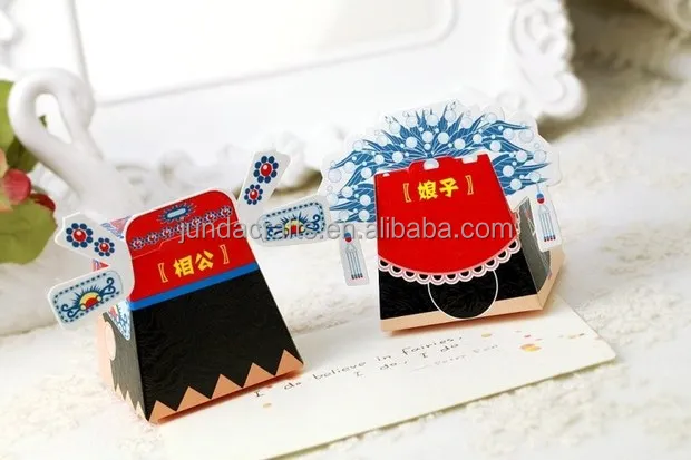 Bride and groom shaped small gift paper boxes for wedding favors candy and chocolates
