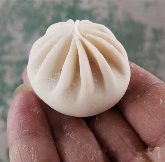 Automatic Stuffed Steamed Bun Maker /automatic Momo Making Machine/baozi Making Machine