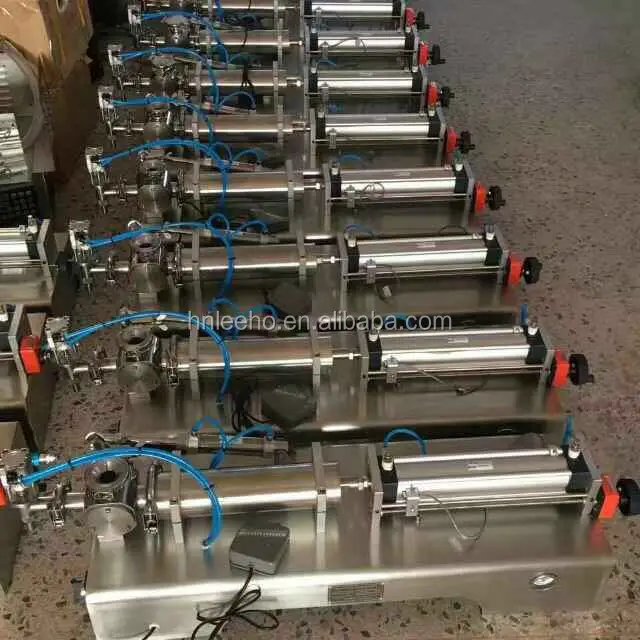 double nozzles liquid filling machine